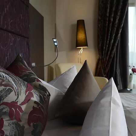 Freund Hotel
